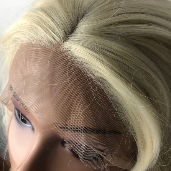 20” BLONDE WAVY LACE FRONT WIG *NEW*